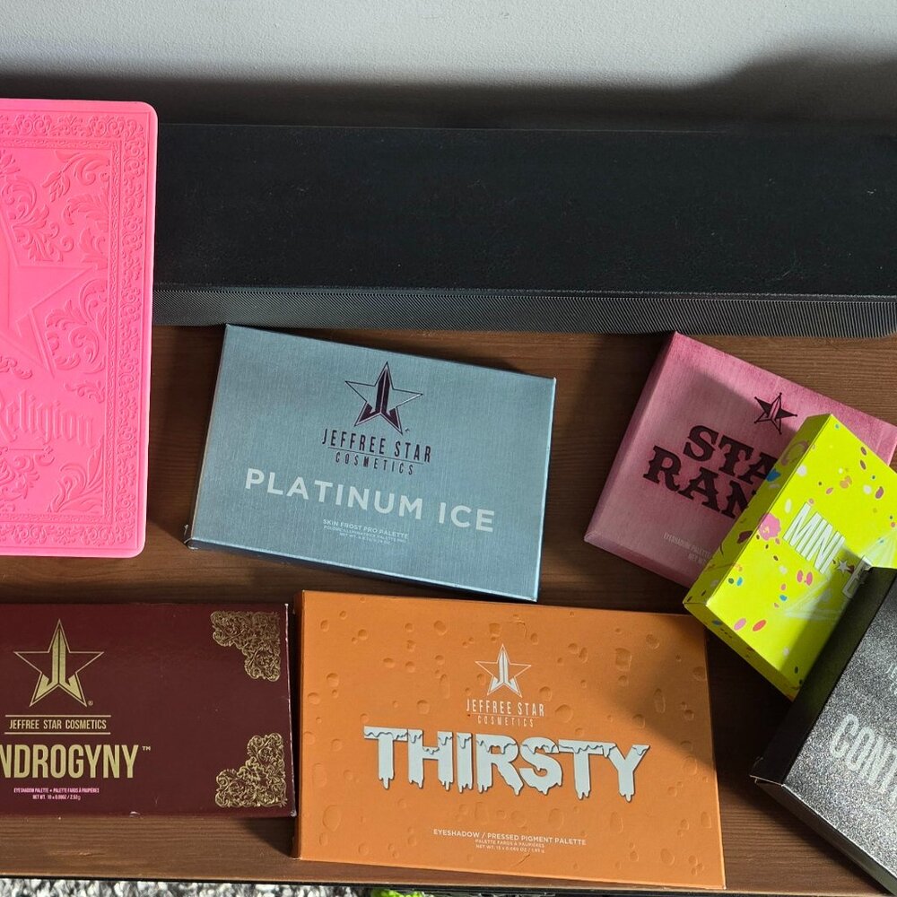 Lot of 10 Jeffree star pallets